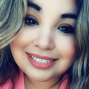 Meet your Posher, Monica